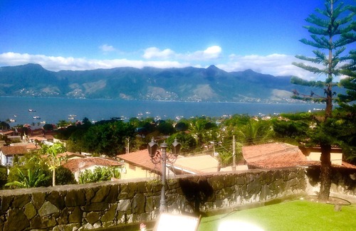 Prainha Haus | Stunning View In São Sebastião, Brasilien