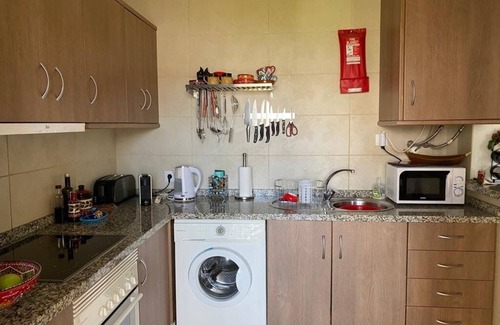 Frigiliana Wohnung | Stunning views, centrally located modern apartment. Air con, Pool, WiFi and Sky.