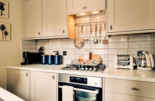 Rodborough Haus | Schönes Ferienhaus für 4 Gäste mit W-LAN, Haustiere erlaubt und Parkplatz