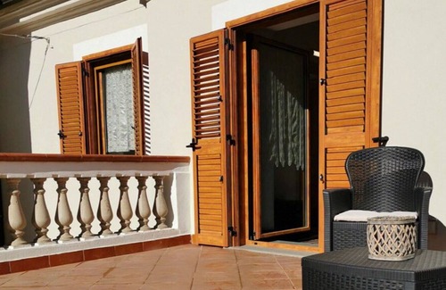 Torchiara Villa | Stunning villa for 4 guests with TV, terrace and panoramic view