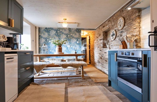 Buxton Haus | Atemberaubendes Ferienhaus für 5 Personen mit W-LAN, Haustiere erlaubt und Parkplatz