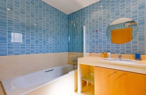 Santa Eulalia Villa | Atemberaubende Villa, beheizter Pool, perfekte Lage, nur 8 min. Gehe zu "STRIP"