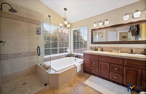 Red Mountain Ranch Haus | STUNNING VILLA+WATERSLIDE+GOLF+PINGPONG+POOLTABLE+HTDPOOL INCLUDED+CHEF+MASSAGE