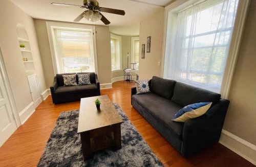 Elkins Park Wohnung | Style And Charm 2br Apt In Melrose Park
