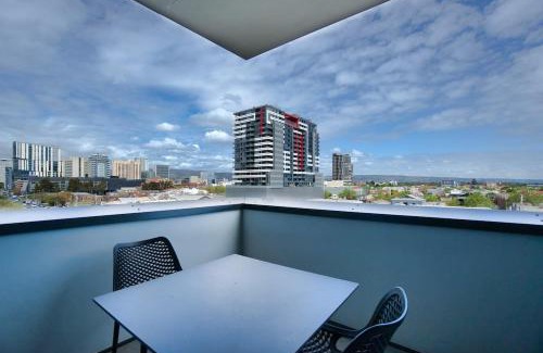 Adelaide Central Business District Wohnung | Stylish 1 BR CBD Apt-Pool-Gym-Sauna-Steam Room