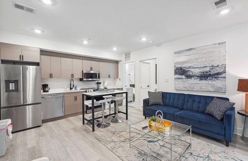 Brookland Bed & Breakfast | Stylish 1BD Brookland Home with Great Views!