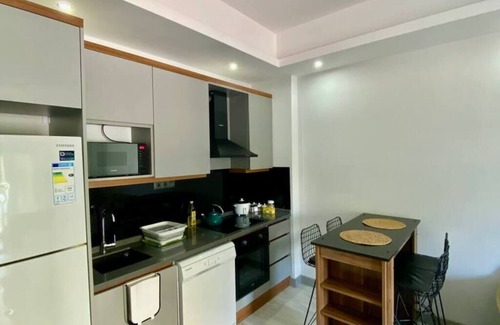 Avsallar Wohnung | Stylish 1BR Flat Pool View & 10 min Walk to Beach