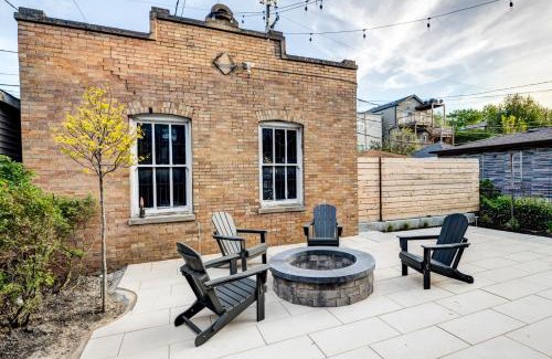 West Town Wohnung | Stylish 2BR stunner in unbeatable location