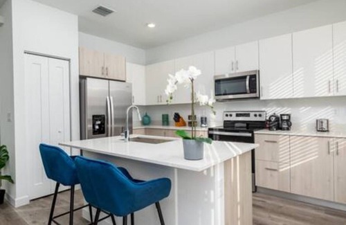 Survey Creek Haus | Stylish 3/2.5 Townhome Near Inter Miami with Pool