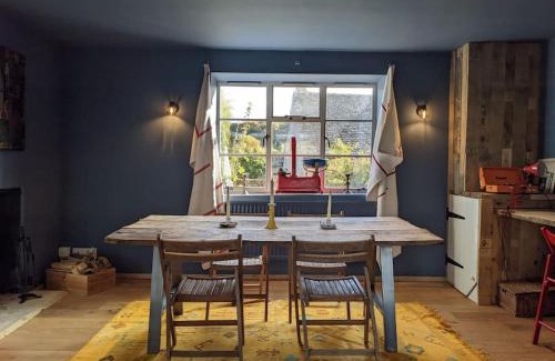 Temple Guiting Haus | Stylish 3 bed Cotswold cottage with stunning views