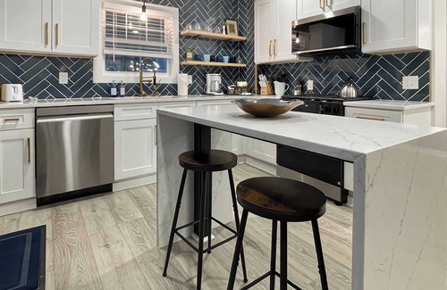 Cleveland Heights Haus | Stylish 3BR in Cleveland Hts | Close to Clinic, UH