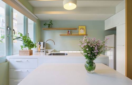 Songshan Wohnung | Stylish 3F Studio, Core Taipei, Elevator, AC, 1 unit in a floor, Walk to MRT