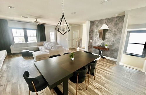 Lawrenceville Haus | Stylish and Spacious Private Room in Modern Townhouse