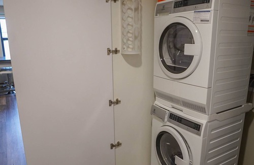 Grand Rapids Wohnung | Stylish Apartment Downtown - Perfect for Long Stays