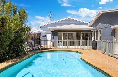 Sawtell Haus | Stylish Beach House with Pool, Close walk to Cafes and Beach, Golf Course View
