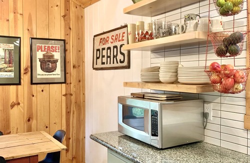 Strawberry Kabine | Stylish, CLEAN and cozy Cabin in Pinecrest Lake/Strawberry