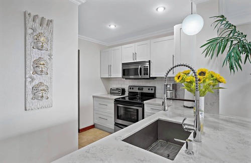 Playa Flamingo Wohnung | 2-BD Ocean-View Condo with Pool, Walk to Beach