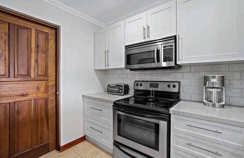 Playa Flamingo Wohnung | 2-BD Ocean-View Condo with Pool, Walk to Beach