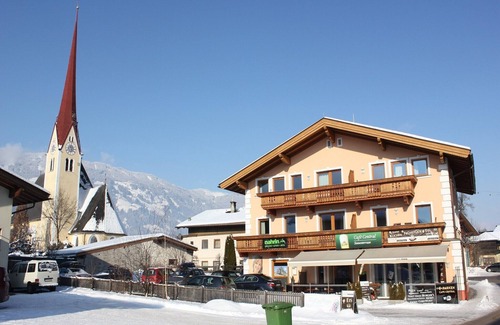 Uderns Wohnung | Stilvolles Appartement in Uderns mit Balkon