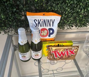 Sunset Haus | Stylish Lemon 2BR and 3BA Townhouse