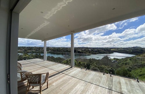 Kerikeri Haus | Stylish modern home with spectacular views, close to town and Bay of Islands.