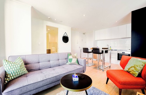 Newton Wohnung | Stylish One Bedroom Apartment With Free Parking