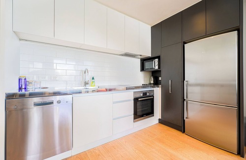 Newton Wohnung | Stylish One Bedroom Apartment With Free Parking