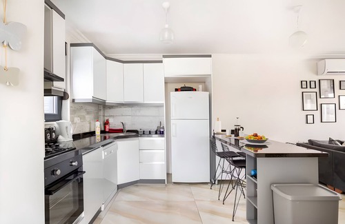 Kadriye Villa | stylish spacious entire villa and pool to yourself close to land of legends