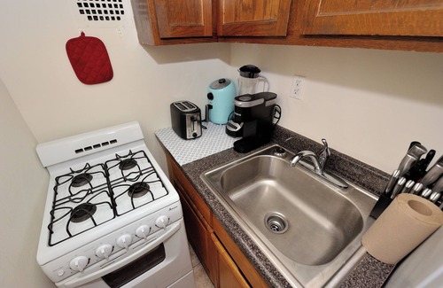 Commons Historic District Wohnung | Stylish UES Studio! New York Escape!