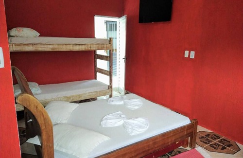 Bairro da Enseada Bed & Breakfast | Suíte 1 com piscina e wi-fi em Caraguatatuba