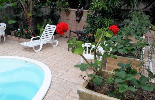 Bairro da Enseada Haus | Suíte 10 com wifi a 4 min da praia em Caraguá