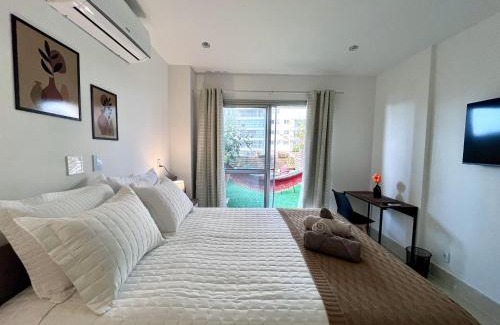 Jacarepagua Wohnung | Suíte com jardim e piscina na Barra RJ