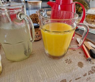 Niteroi Haus | Suíte tripla com vista piscina em casa familiar de luxo em Itaipu