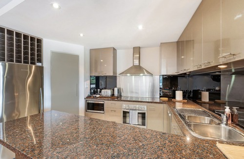 Sullivan's Cove Wohnung | SUB PENTHOUSE LUXE SUITE. CBD. FREE PARKING.