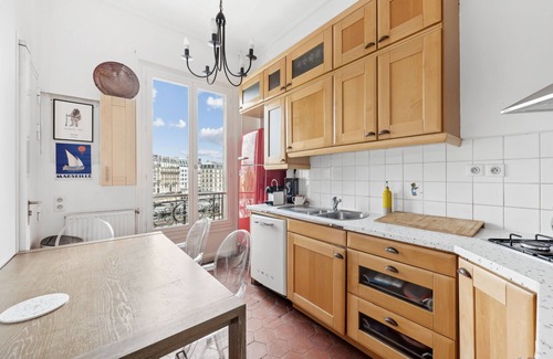 L'Europe Wohnung | Subtly Vintage, by Veeve