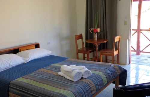 Hopkins Haus | Sugar Patch Inn