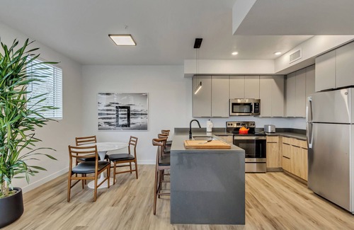 Sugar House Wohnung | Sugarhood SLC Penthouse 3BR/2BA/Co-Working Space/Gym & Free Garaged Parking