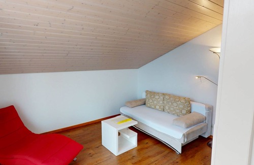 Bad Aibling Wohnung | Suite 5 - DG (max 4 guests)