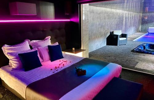 Chelles Haus | Suite avec piscine privée