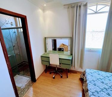 Belo Horizonte Haus | Suite casal 2 com frigobar