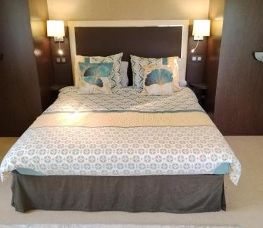 Juvignac Wohnung | Suite Deluxe vue sur Golf