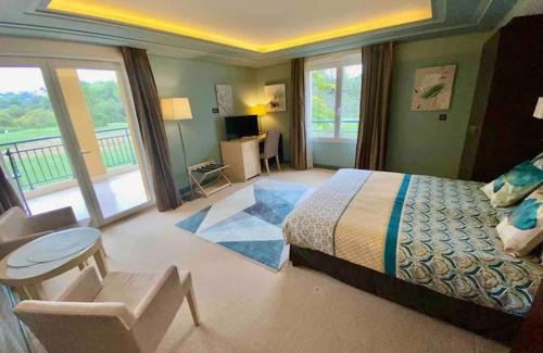 Juvignac Wohnung | Suite Deluxe vue sur Golf