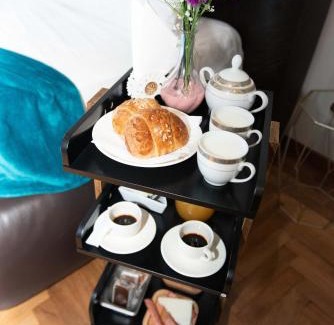 Aversa Bed & Breakfast | Suite room