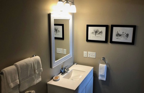 La Pointe Wohnung | Loft mit Kingsize-Bett in der Main Street, in Gehweite zu allen Aktivitäten in der Innenstadt