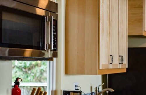 Lummi Island Haus | Suite with a View- Private Balcony- Pet Friendly