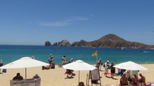 El Medano Ejidal Hotel | Suites at Pueblo Bonito Rose' and Spa Cabo San Lucas