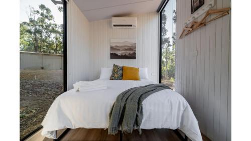Howes Creek Haus | Summer Lea 1 by Tiny Away