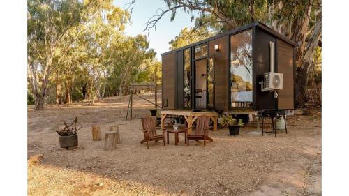 Howes Creek Haus | Summer Lea 2 by Tiny Away