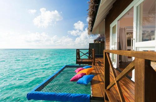 Vilu Reef Resort | Sun Siyam Vilu Reef - 24 Hours All-Inclusive with Free Transfer