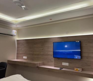 Jaypee Greens Wohnung | Sun twilight studio and hotal